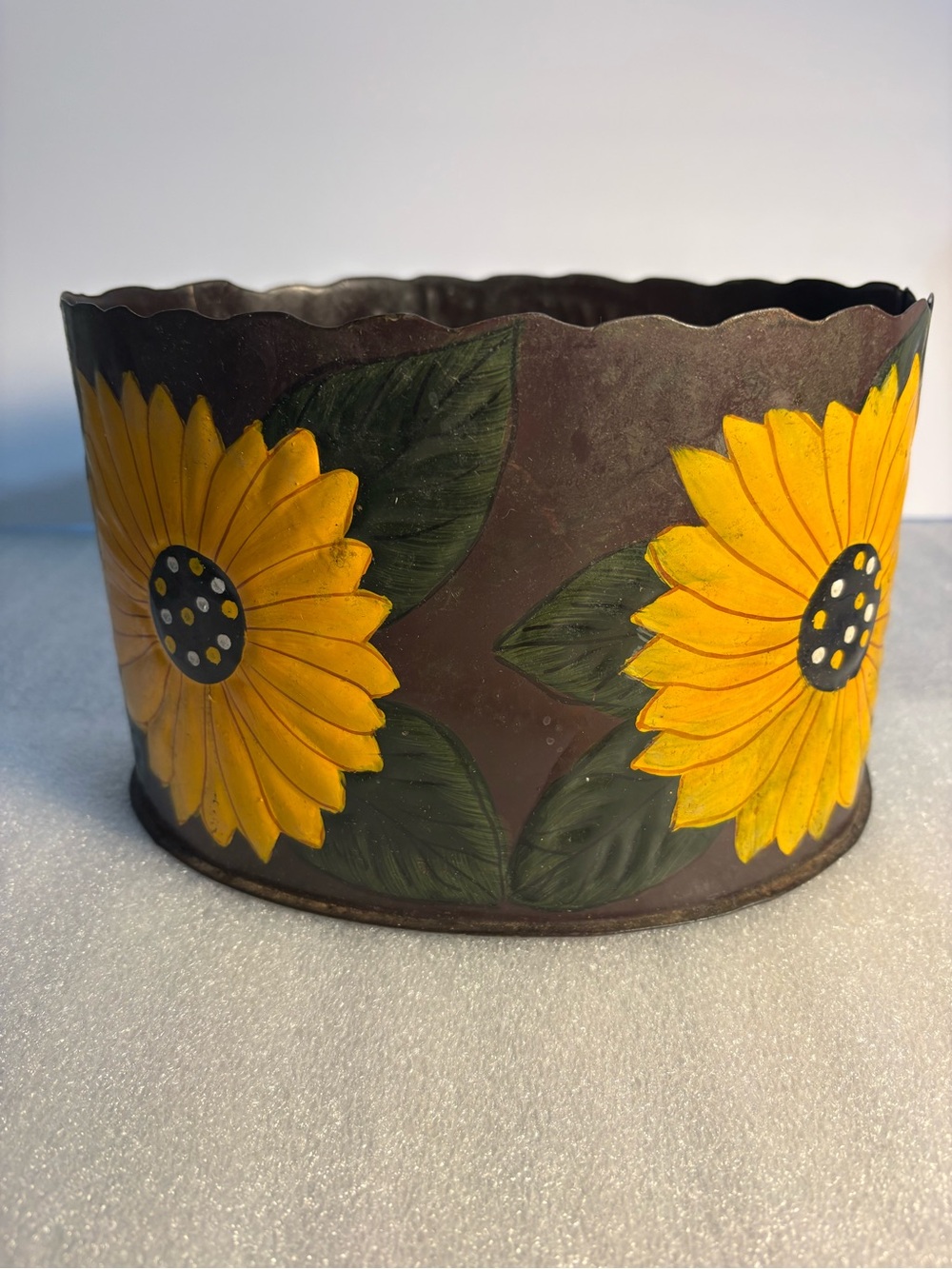 Source Unknown Yellow Sunflower Metal Planter With Green Leaves